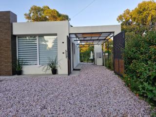 Hermosa casa a estrenar en Playa Grande ELIXIR - 6