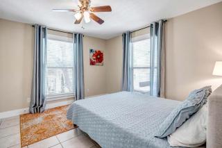 Cordova Palms - 4BR near Castill w BBQ - 7