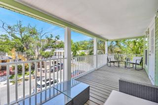 Cordova Palms - 4BR near Castill w BBQ - 5