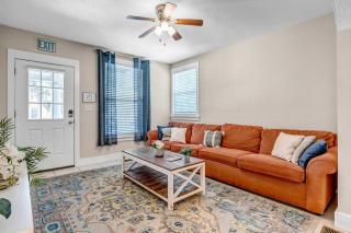 Cordova Palms - 4BR near Castill w BBQ - 1
