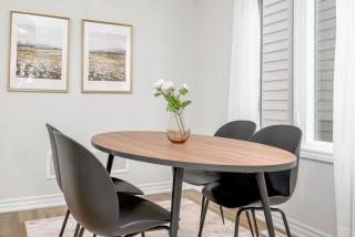 Stylish and Cozy Muskoka Vacation Home - 5