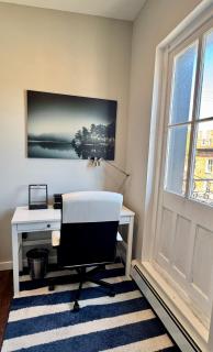 Beautiful 2 Bedroom Downtown Troy - 10 Years Host! - 7