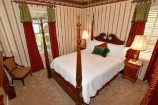Peter Miller's Room The Historic Eureka Inn and Event Center - 0