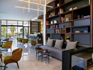 Mercure Larnaca Beach Resort - 1