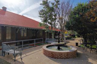 Riverview Condo - 1bed 1&5bath, Downtown Natchez, Washer & Dryer - 4