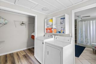 Cozy Calhoun Getaway - 5