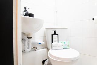 Beautiful new build studio in London - 5