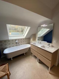 Maison de famille en cœur de village - 1