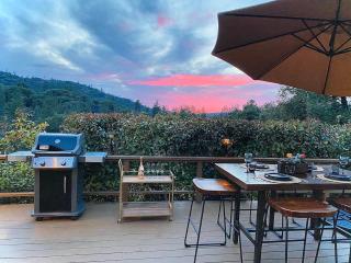 Cozy Cabin Near Yosemite & Bass lake, Breathtaking Views & Private Hot Tub, BBQ, Nature Getaway - 6