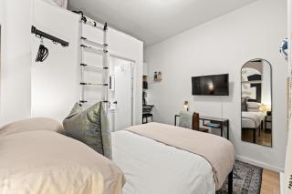 Micro Studio Walk to Time Square - 3