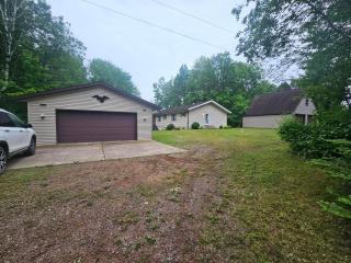 Lake Willow Lakefront House! Northwoods Retreat! - 2