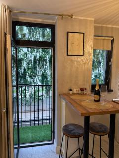 Quiet OldTown Sudio - 6