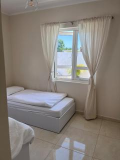 Detached villa with private pool in gated resort - 9