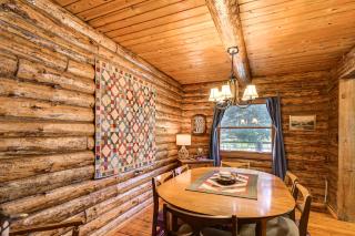 Private Beach! Lakefront Cabin in Panora - 4