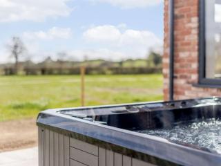 5 Bed in Shrewsbury 80686 - 9