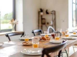 5 Bed in Shrewsbury 80686 - 3