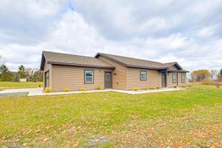 Ski, Fish and Unwind Peaceful Lake Champlain Home! - 7