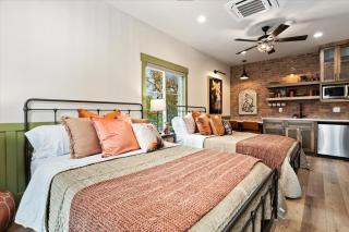 The Fox Room - Newly Built Downtown Midway Loft - 3