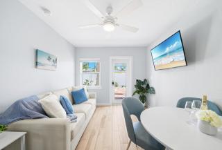 Heron Lagoon, dock, pool, the Pineapple at Siesta Key Bungalows - 7