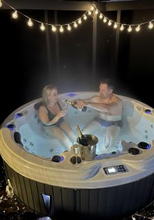 Secret Lapland - Luxury Villa Vieda with Hot Tub - 9