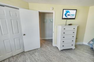 Pets welcome,direct oceanfront, poolside,1 bedroom - 1