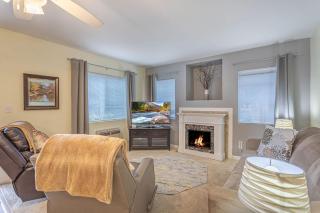 3 Bedroom Condo, Walk to Downtown, Oktoberfest, Wineries, Restaurants, More & Free Parking! - 4