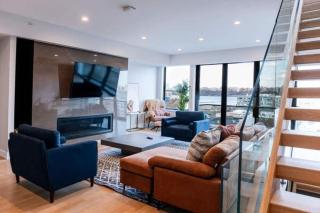 Modern Luxury 4BR Home Den NYC Views - 6