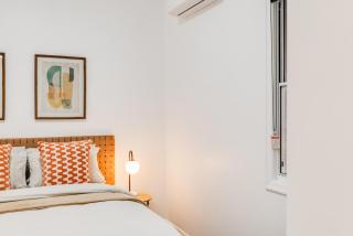 Stylish Inner-City Stay! - 4