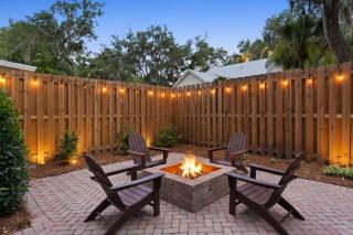 Captain's Hangar - 4