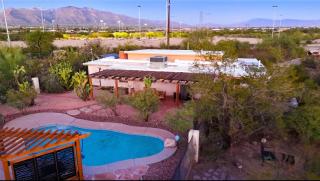 Rustic Ranch Oasis with Privacy, Pool and Hottub - 7