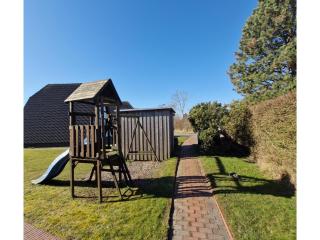 Nurdachhaus in Burhave - 2