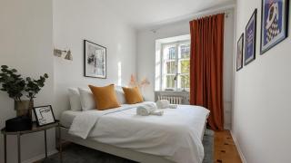 Bella Luna - Chic Old Town Warsaw Apartment - 6