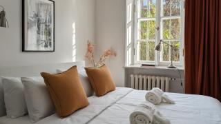 Bella Luna Luxury Suites - Chic Old Town Warsaw Apartment - 3