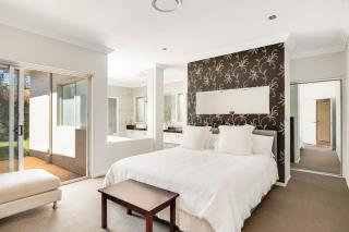 Sophistication & Style Near Gabbinbar! - 6