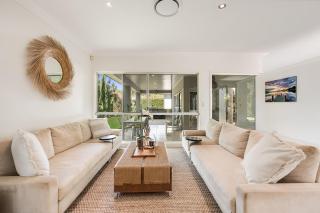 Sophistication & Style Near Gabbinbar! - 8