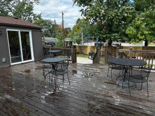 Luxury 3BR Home with Spa Pool, Gym & full backyard - 8