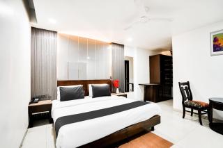 Super Hotel O Grand Peepal - 0