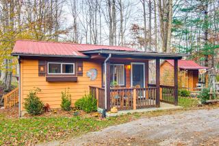 Hot Tub and Stone Fire Pit Smoky Mountain Oasis! - 8