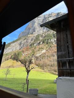 Waterfall Valley House in Lauterbrunnen - 2