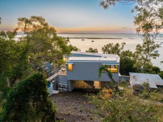 Cantilever Seaview Pavilion - 8