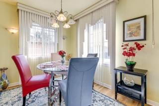 Stylish Home Near SoFi Stadium, LAX and Long Beach - 7