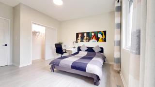 Modern Room with En Suite Bath Yonge Finch Sub - 0