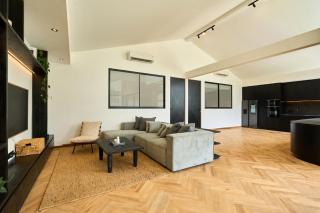 Black Villa by Betterplace - 6