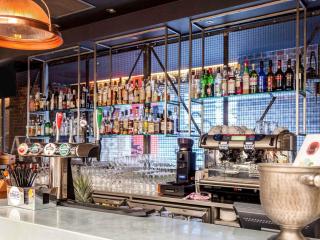 Novotel Cardiff Centre - 8