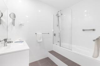 Regency Court - Unit 15 - Beachfront Unit - 3