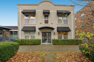 Extended Stay Comfort with Fast WiFi Downtown - 6