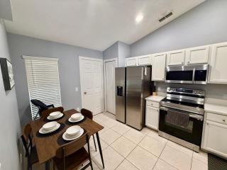 Grand Fabulous Pines 3BR Pool Home near Disney - 7