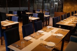 HOTEL TEN SQUARE - 5 Minutes from The Taj Mahal - Agra - 2