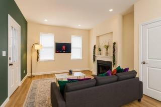 Soulard King 1BR w Washer & 370 Mbps Wi-Fi - 7