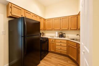 Soulard King 1BR w Washer & 370 Mbps Wi-Fi - 8